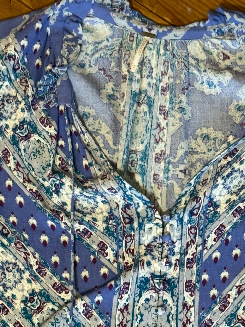 XL Free People Tunic Dress. Exaggerated bell-sleeve Paisley Dress - Picture 5 of 5